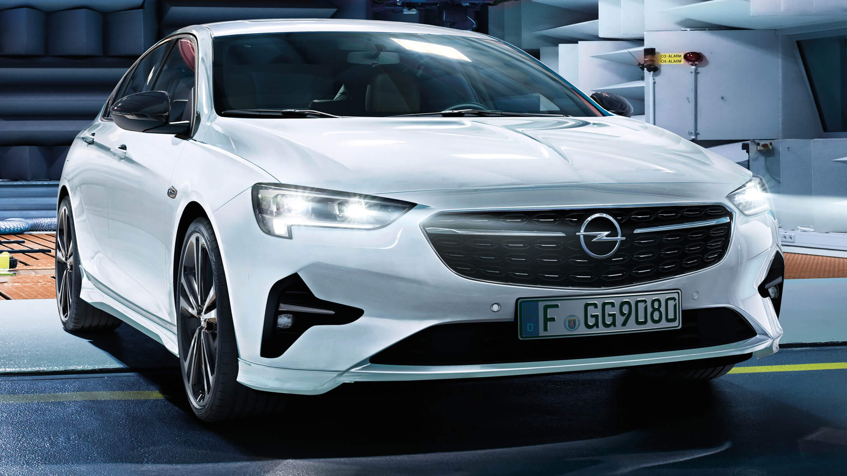 Opel de by